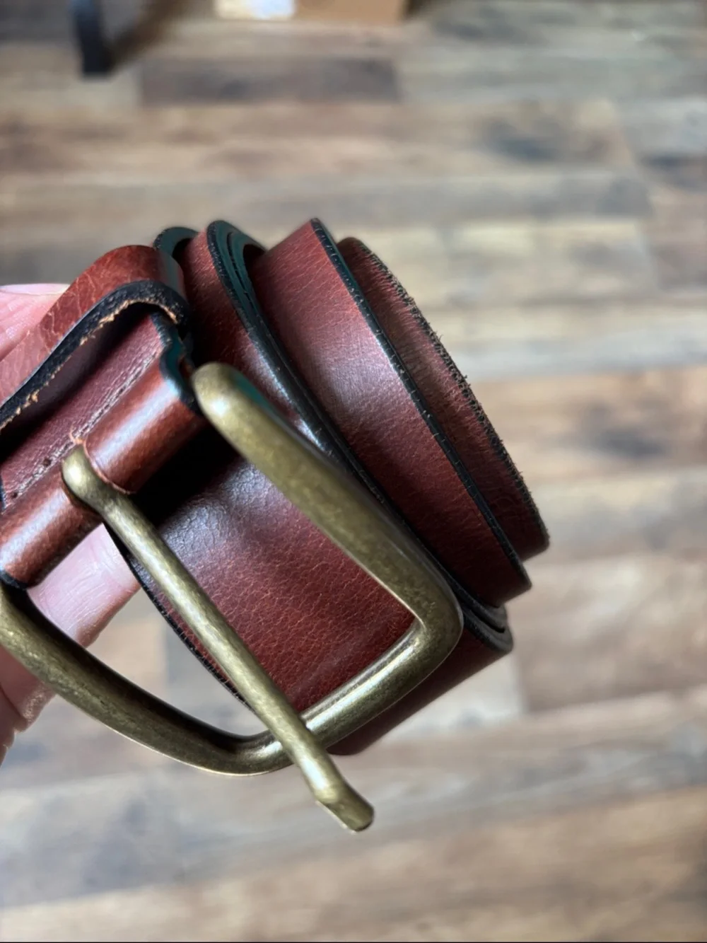L.L. Bean Classic Brown Leather Men's Belt with Antique Brass Buckle, sz 44